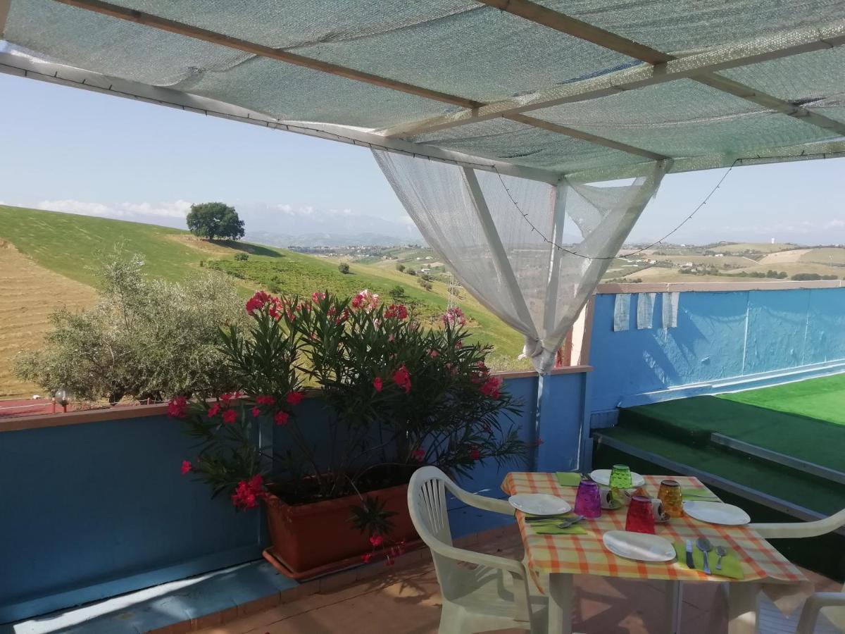 B&B Gli Amici Del Tubarello Roseto degli Abruzzi Kültér fotó