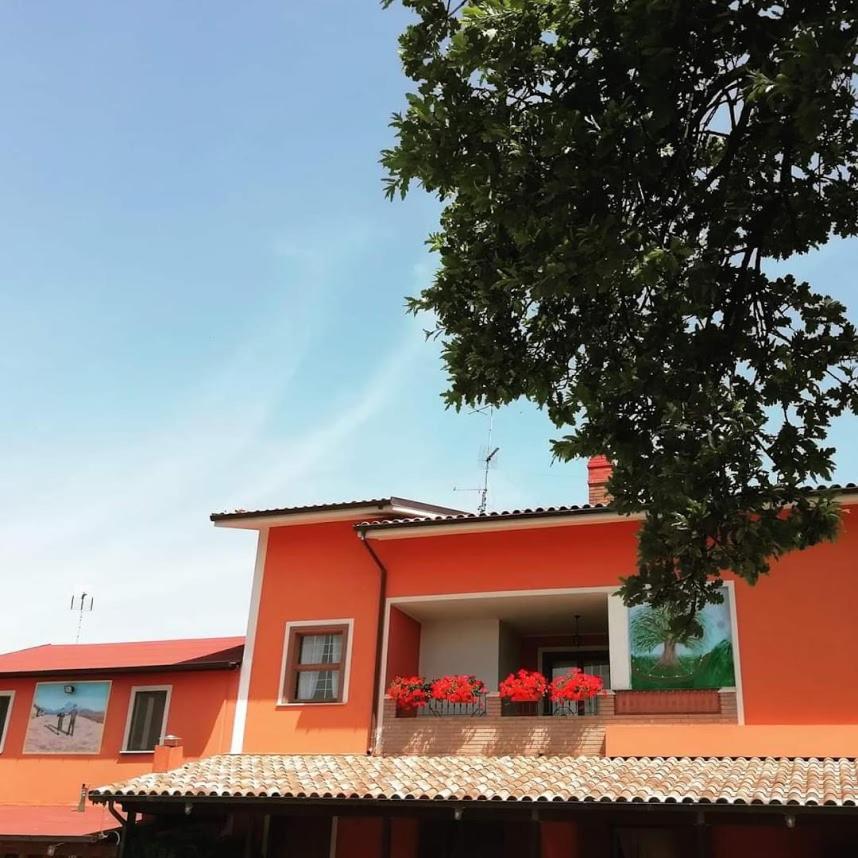 B&B Gli Amici Del Tubarello Roseto degli Abruzzi Kültér fotó